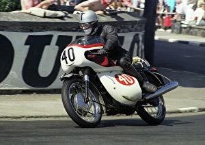 Images Dated 26th October 2019: Tom Walker (Triumph) 1969 Production TT