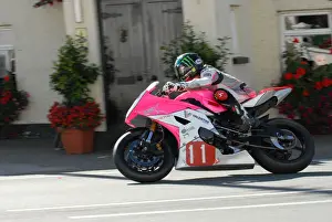 Tomasso Totti (Yamaha) 2010 Newcomers Manx Grand Prix