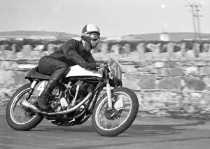 Images Dated 10th July 2020: Bill Tomlinson (Norton) 1959 Southern 100