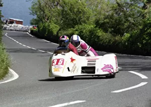 Images Dated 24th January 2022: Tommy Bennett & Brian Kneale (Yamaha) 1993 Sidecar TT