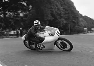 Tommy Robb Collection: Tommy Robb (GMS) 1961 Lightweight TT