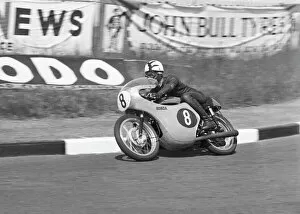 Images Dated 25th November 2015: Tommy Robb (Honda) 1962 Ultra Lightweight TT