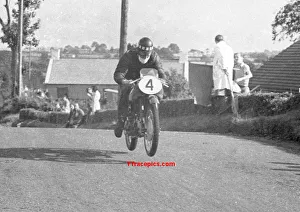 Tommy Wood (Guzzi) 1952 Ulster Grand Prix