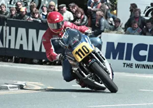 Images Dated 3rd November 2020: Toni Rechberger (Kawasaki) 1985 Senior TT
