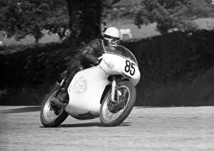 Images Dated 4th July 2021: Toni Schmitz (Norton) 1961 Senior TT