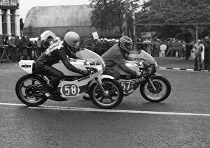 Tony Anderson (Yamaha, 58) and Tom Robinson (Yamaha) 1977 Junior TT