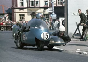 Images Dated 25th August 2020: Tony Baitup & K Simmons (Triumph) 1967 Sidecar TT