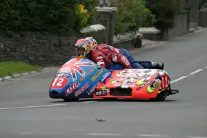 Tony Baker Prints: Tony Baker and Mark Hegerty (Baker Yamaha) 2005 Sidecar TT