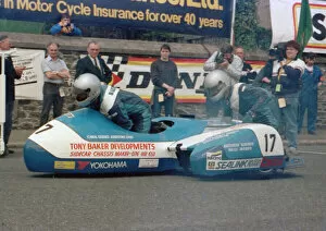 Images Dated 16th March 2021: Tony Baker & Peter Harper (Yamaha) 1986 Sidecar TT