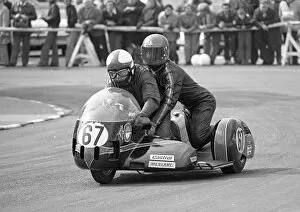 Images Dated 20th April 2020: Tony Greening & David Carr (TG Weslake) 1975 Sidecar 1000 TT