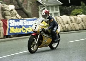 Images Dated 26th November 2017: Tony Rutter (Yamaha) 1980 Classic TT