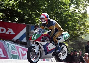 Images Dated 8th April 2020: Tony Shortland (Yamaha) 1994 Junior TT