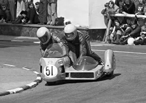 Images Dated 21st November 2015: Tony Wakefield & Colin Newbold (British Magnum) 1975 1000 Sidecar TT