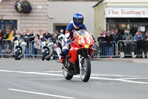 Images Dated 29th September 2021: Travis McNerney (Suzuki) 2011 Newcomers Manx Grand Prix