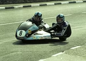Images Dated 7th December 2017: Trevor Ireson & Clive Pollington (Yamaha) 1980 Sidecar TT