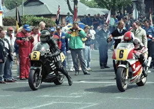 Steve Hislop Collection: Trevor Nation (Norton) and Steve Hislop (Honda) 1989 Senior TT