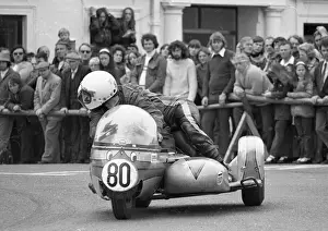 Trevor Youens & Ray Moon (Parker BSA) 1974 750 Sidecar TT