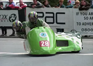 Images Dated 22nd June 2020: Vern Phillips & Gill Phillips (Merrydown Baker) 1998 Sidecar TT