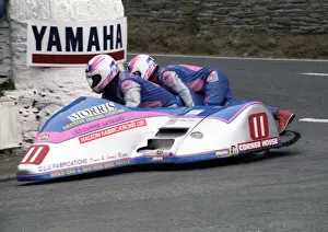 Vince Biggs & Jamie Biggs (Shelbourne Yamaha) 1992 Sidecar TT