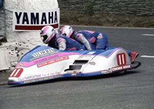 Images Dated 27th January 2022: Vince Biggs & Jamie Biggs (Shelbourne Yamaha) 1992 Sidecar TT