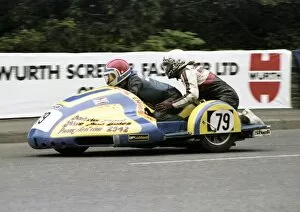 Images Dated 3rd December 2017: Wallace Coates & Ernie Coates (Yamaha) 1979 Sidecar TT