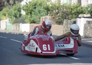 Wally Saunders & Alan Blackhurst (Ireson Yamaha) 1990 Sidecar TT