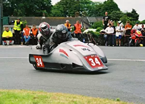 Images Dated 8th August 2018: Wally Saunders & Bruce Moore (Ireson Yamaha) 2004 Sidecar TT