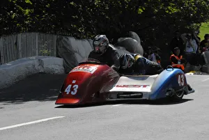 Images Dated 8th June 2009: Wally Saunders & Eddie Kiff (Ireson Suzuki) 2009 Sidecar TT