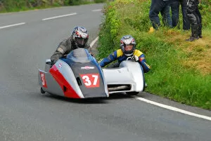 Images Dated 14th November 2019: Wally Saunders & Eddie Kiff (Ireson Suzuki) 2010 Sidecar TT