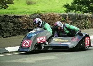 Images Dated 27th September 2013: Wally Saunders & Rick Roberts (Ireson) 1998 Sidecar TT