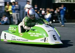Images Dated 16th August 2016: Warwick Newman & Eddie Yarker (Ireson Yamaha) 1987 Sidecar TT