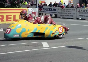 Wendy Davis and Martin Roberts (Baker Honda) 1999 Sidecar TT