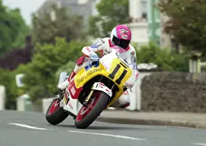 White Gates action: Steve Hislop 1991 Supersport TT