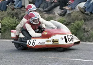 Images Dated 13th December 2019: William Moore & Tom Houston (Yamaha) 1978 Sidecar TT